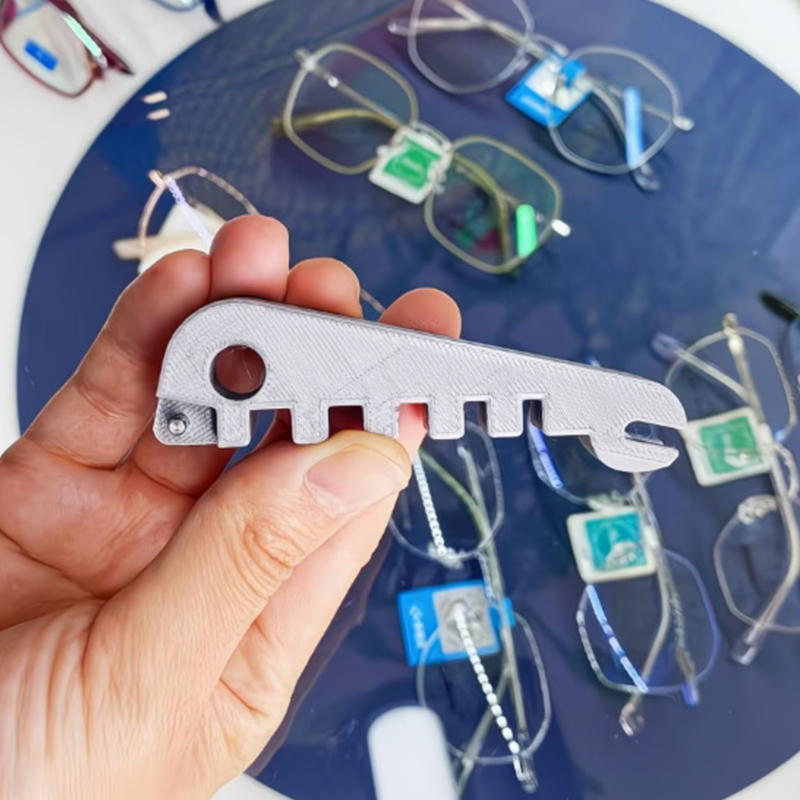 Chiave Multifunzione per Occhi - Multi Tool Plier recensione e prezzo