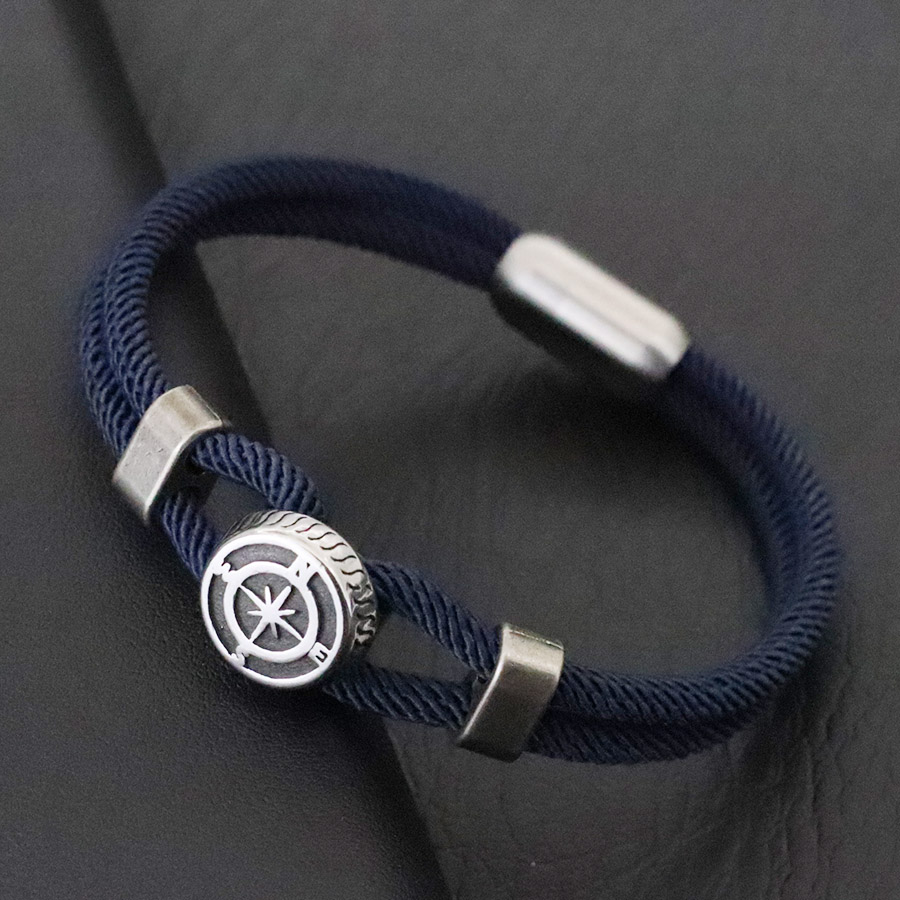 Bracciale bussola nautica stil - Compass Lensatic recensione e prezzo